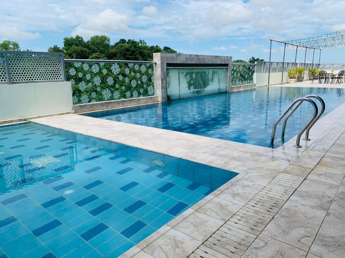 Wafa Hotel & Apartment Kampong Mata Mata Exterior photo