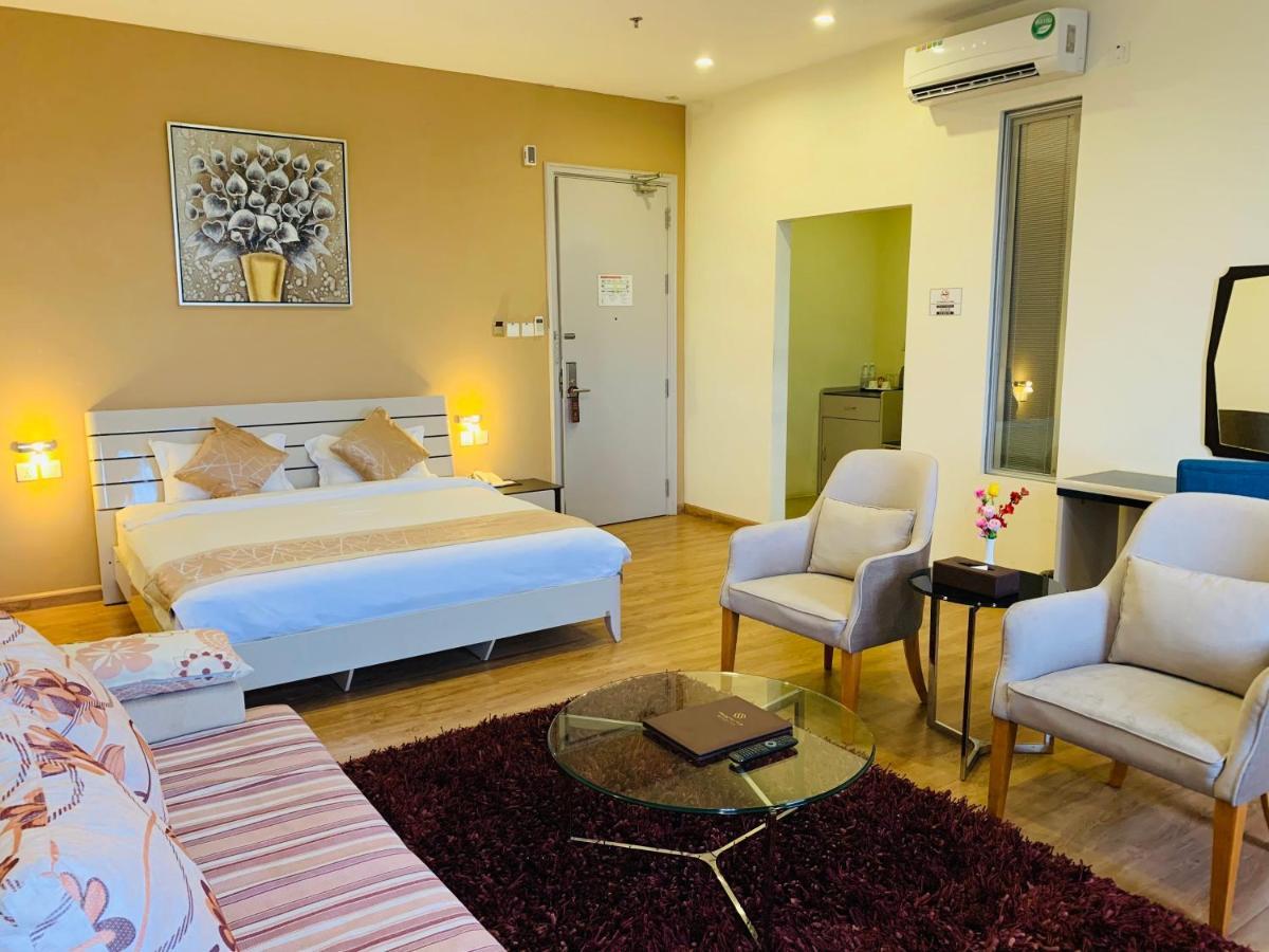 Wafa Hotel & Apartment Kampong Mata Mata Exterior photo